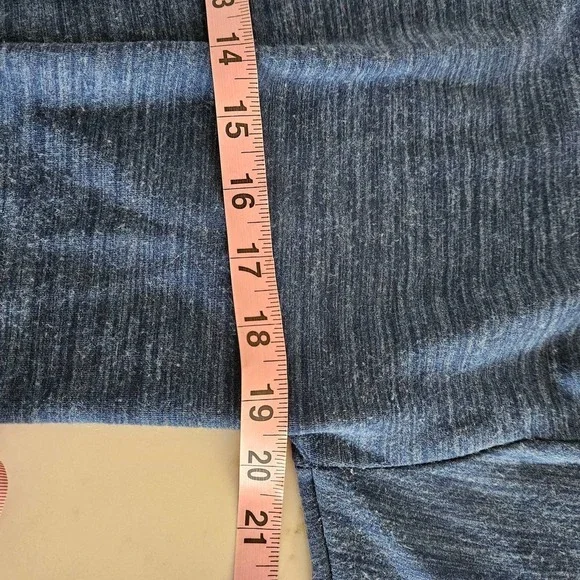 Women's Athleta Pullover ST - Picture 7 of 9